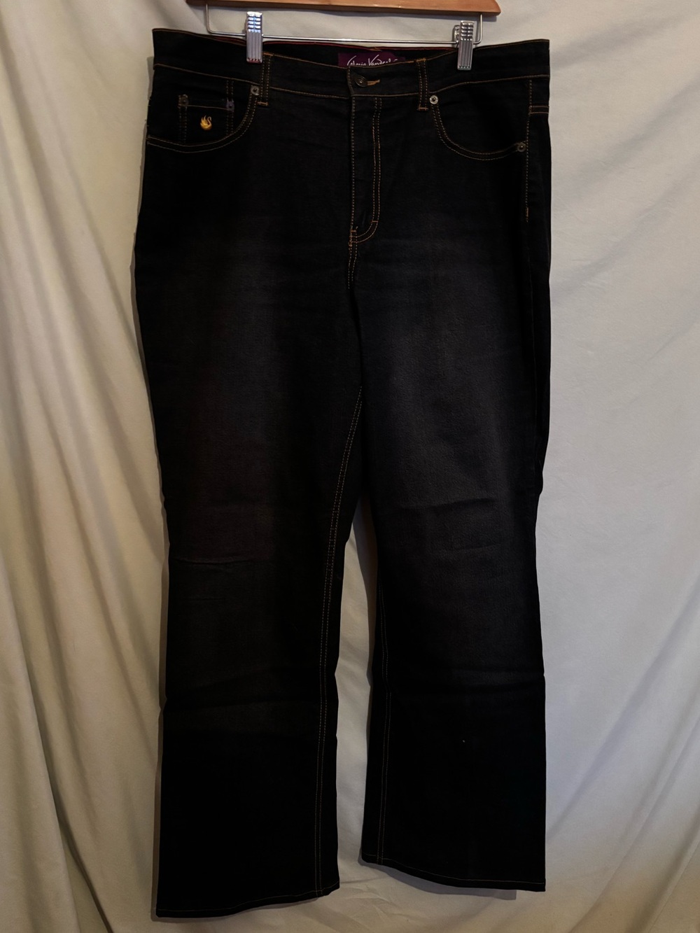 Gloria Vanderbilt Dark Wash Jeans